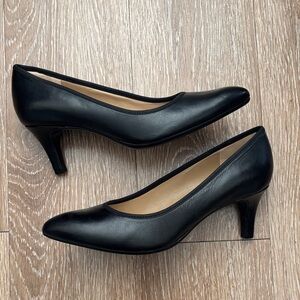 Naturalizer Oden heels/pumps, black leather, size 8